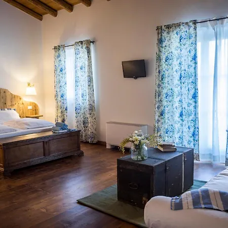La Vineria Di San Mattia Farm stay *