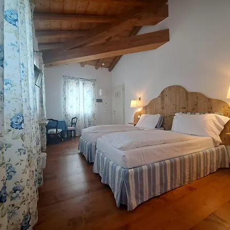 Farm stay La Vineria Di San Mattia